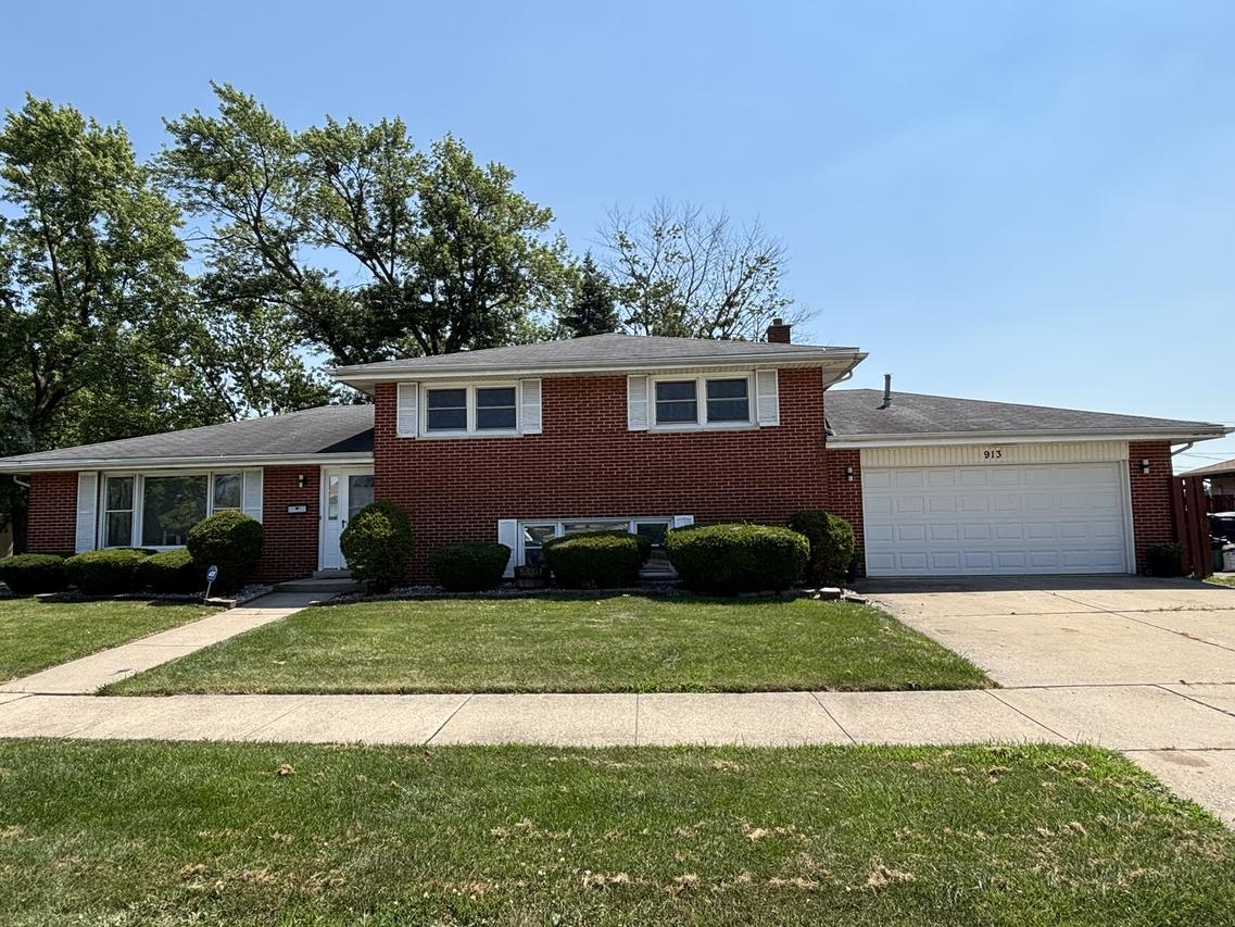 913 E 169th St., South Holland, IL 60473