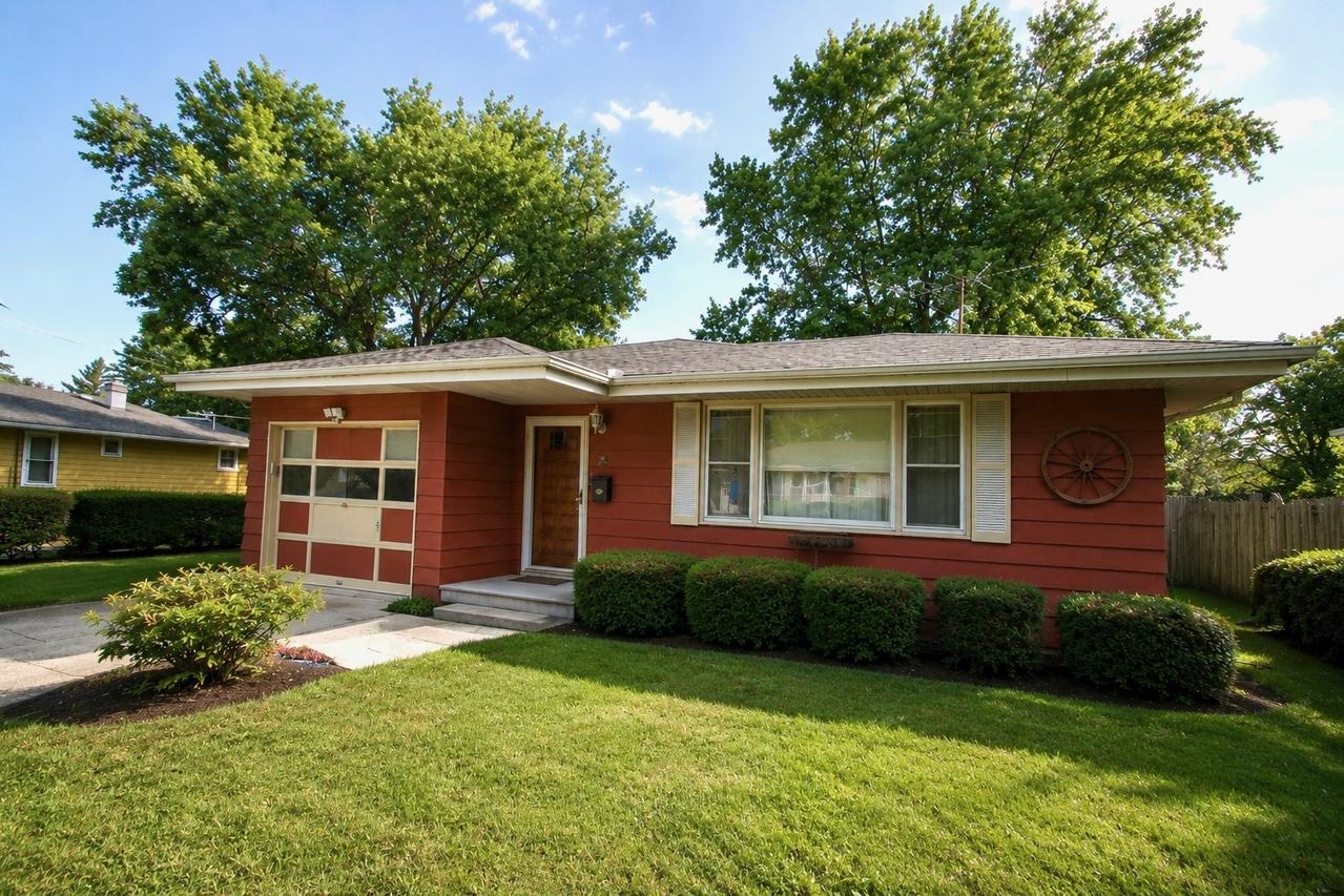 21 Morris St., Joliet, IL 60436
