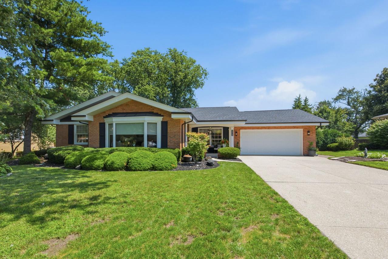 12119 S Flambeau Dr., Palos Heights, IL 60463