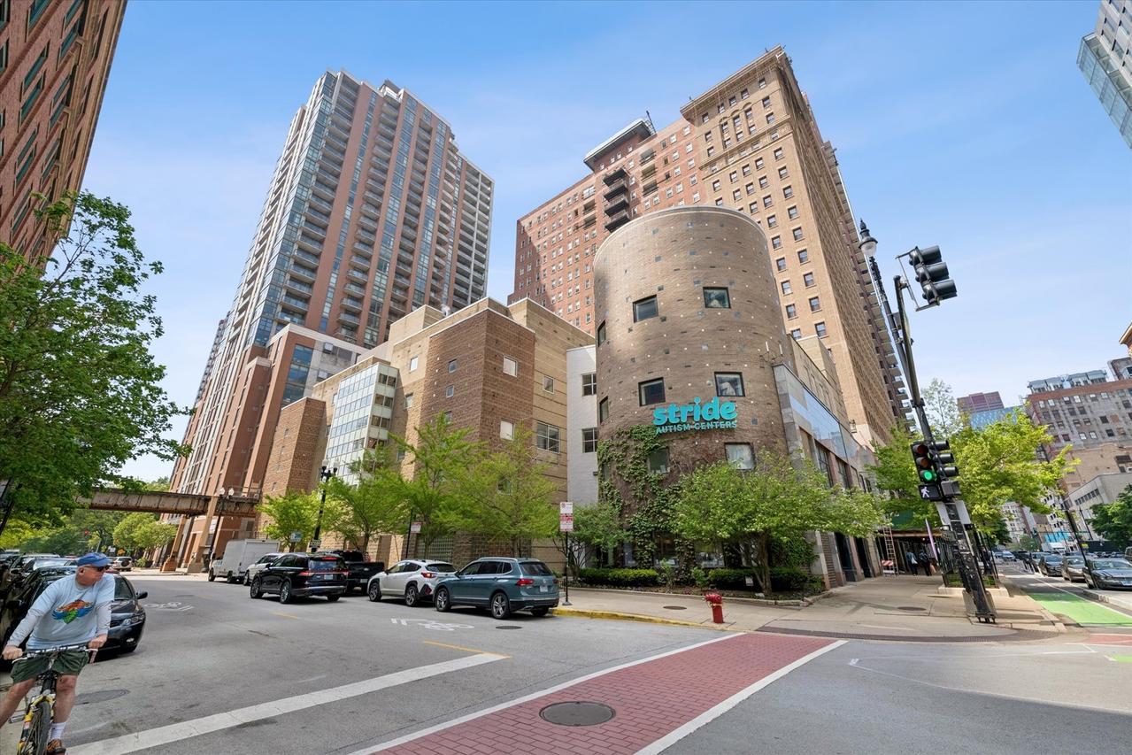 40 E 9th St. #1616, Chicago, IL 60605