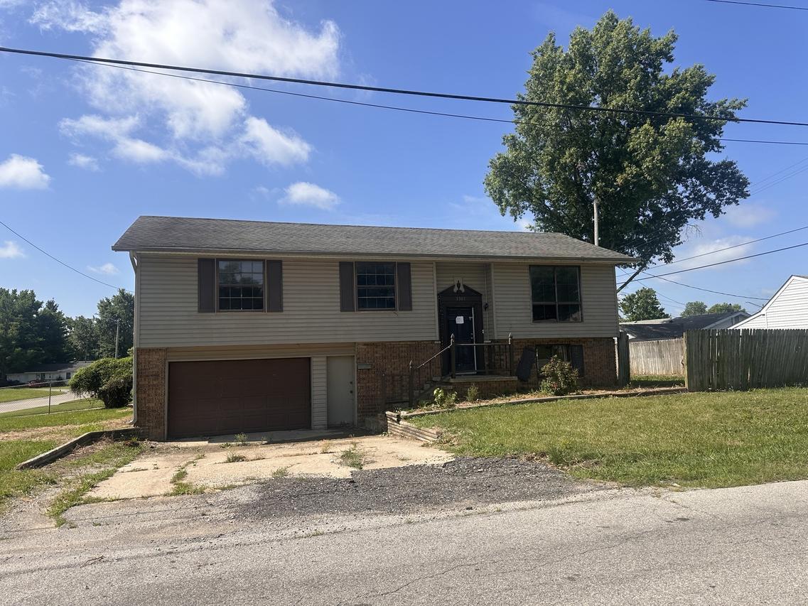 3301 Central Ave., Mt Vernon, IL 62864