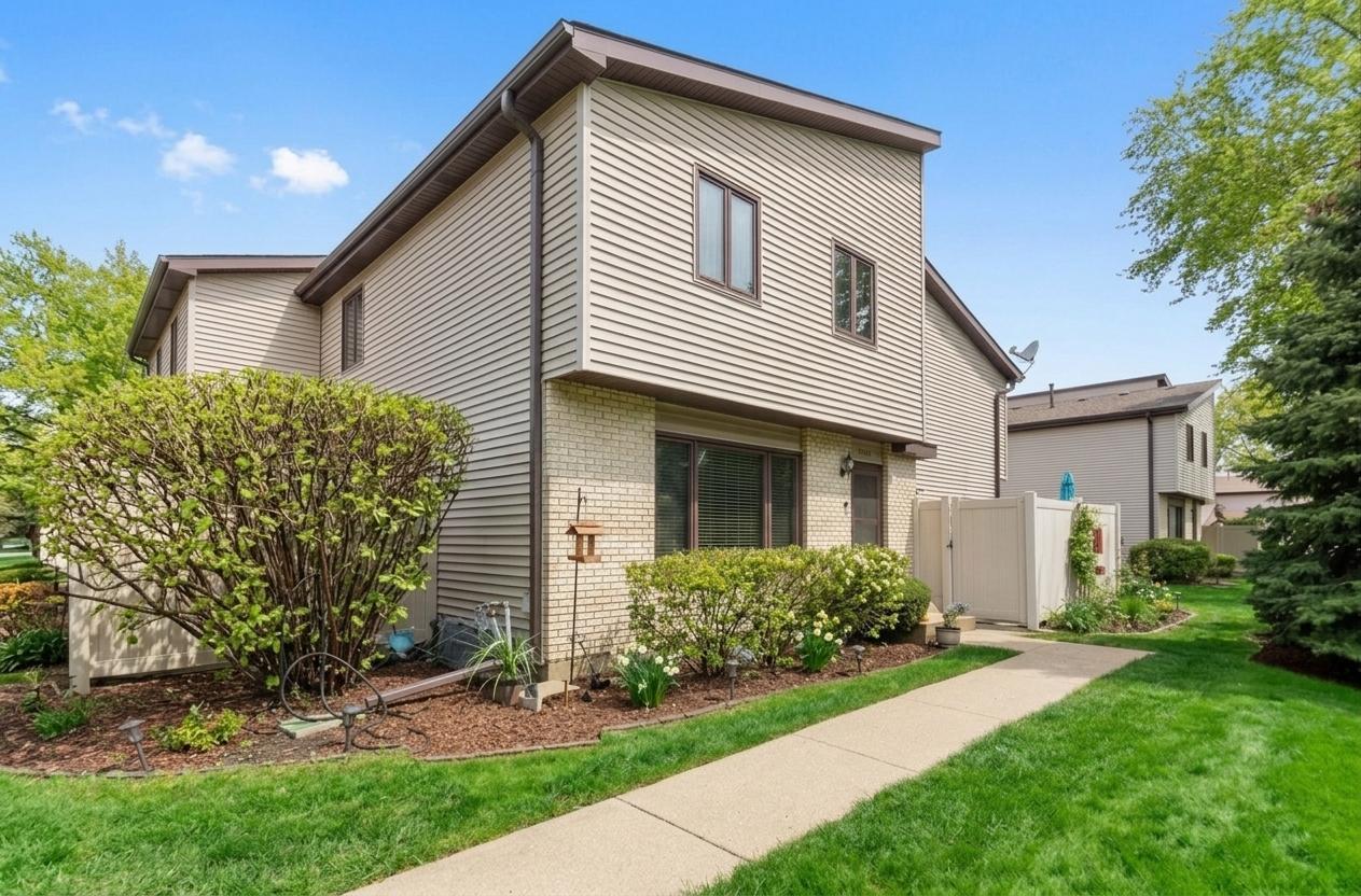 270 E Woodlawn Rd., New Lenox, IL 60451