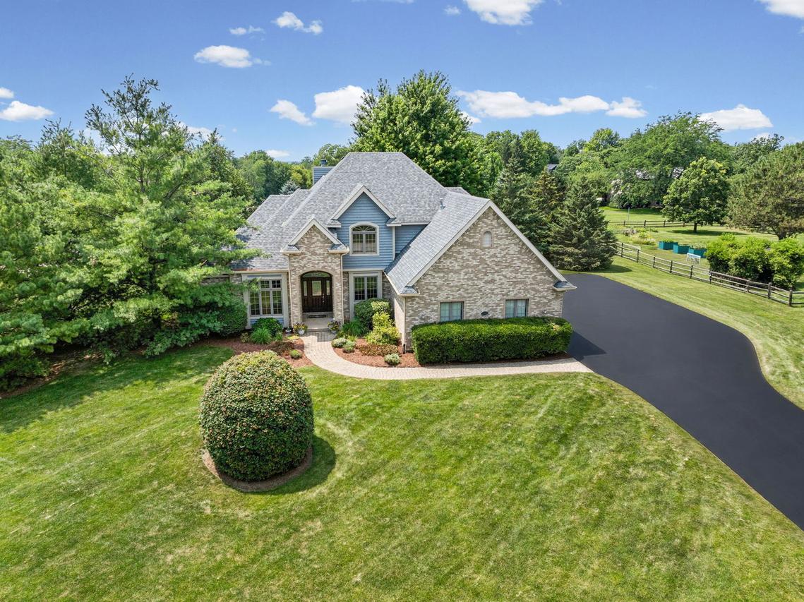 7205 Pierceshire Rd., Spring Grove, IL 60081