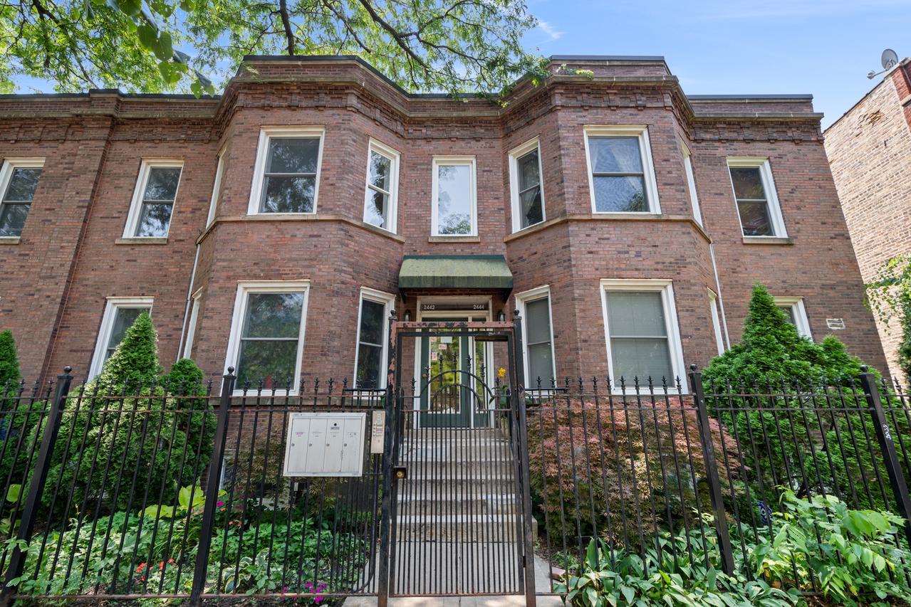 2442 N Linden Pl. #2, Chicago, IL 60647