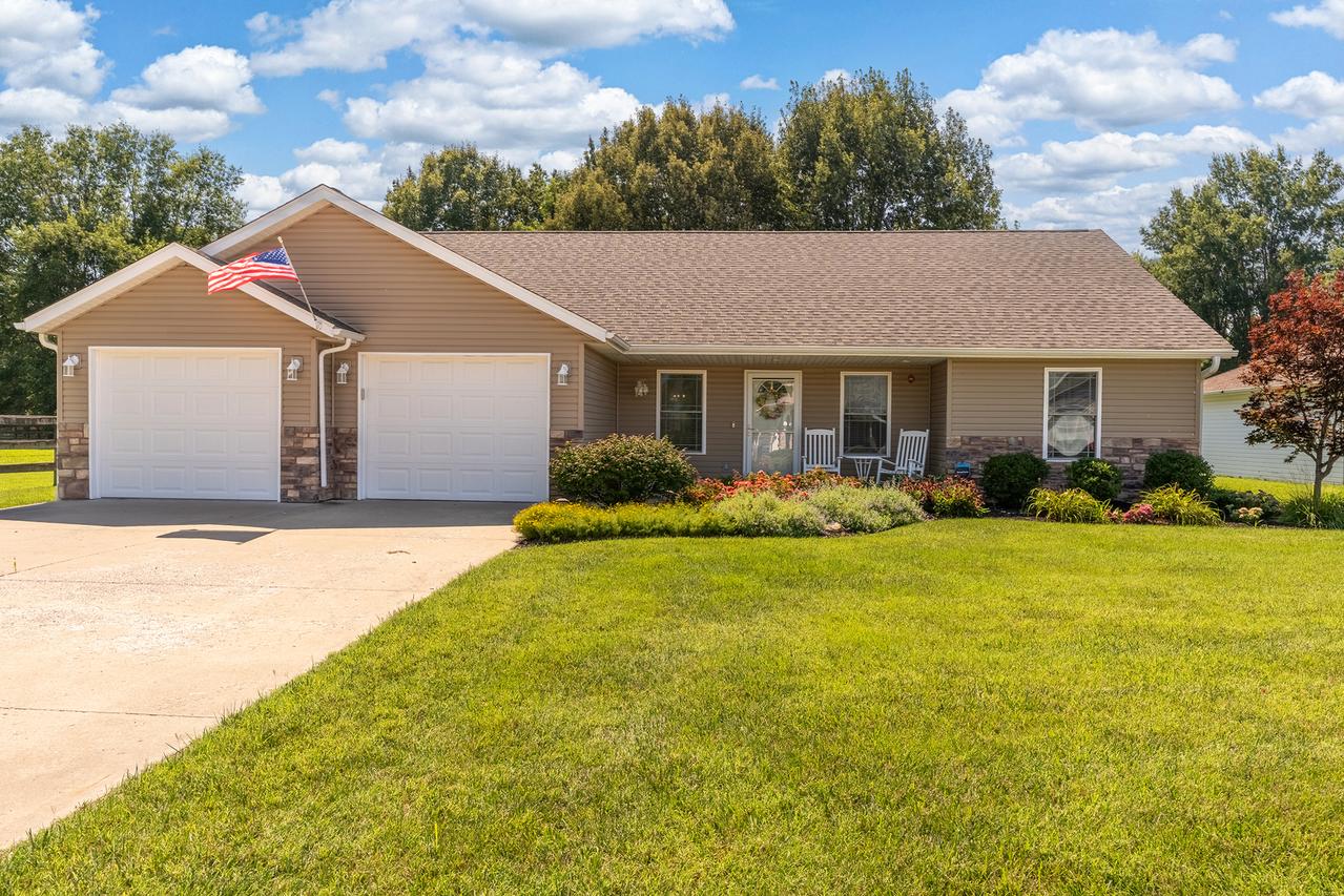 1404 Dew Drop Dr., Marion, IL 62959