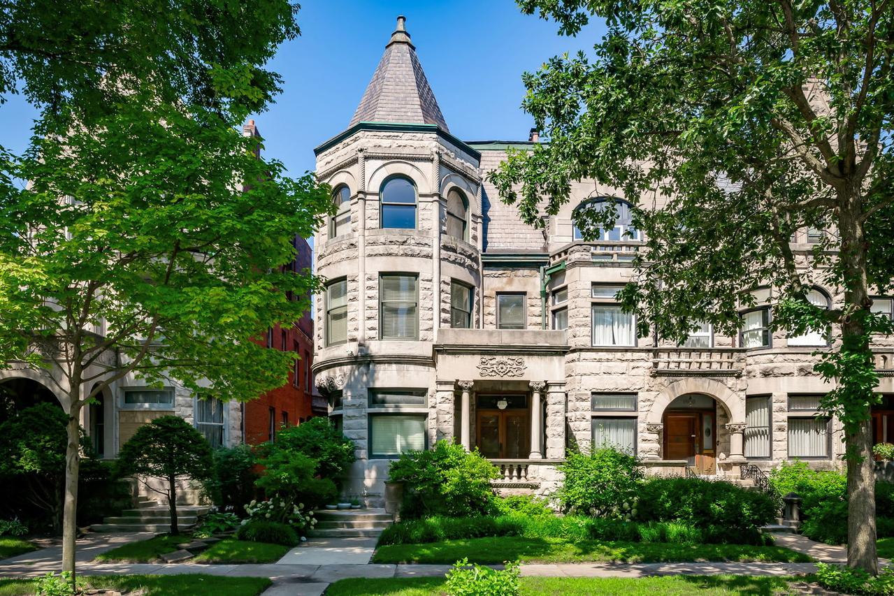 4942 S Ellis Ave., Chicago, IL 60615