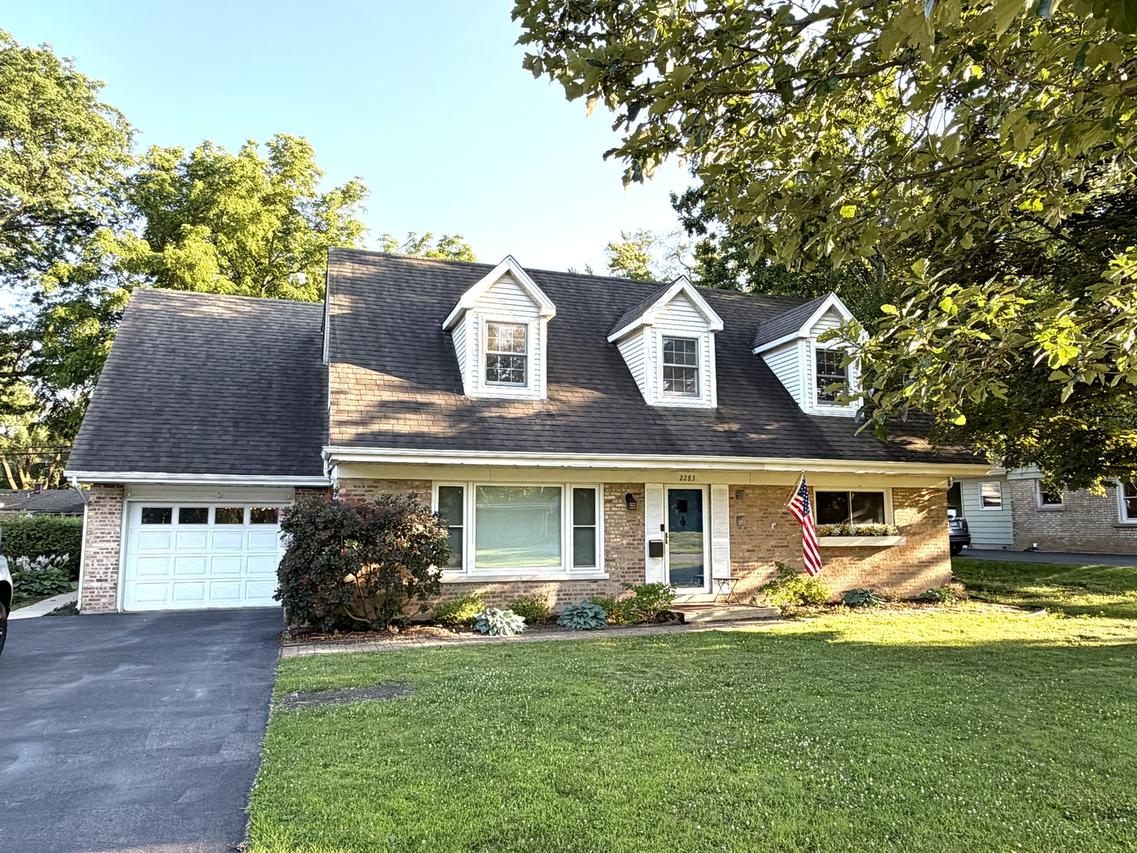 2283 Bellevue Pl., Northbrook, IL 60062