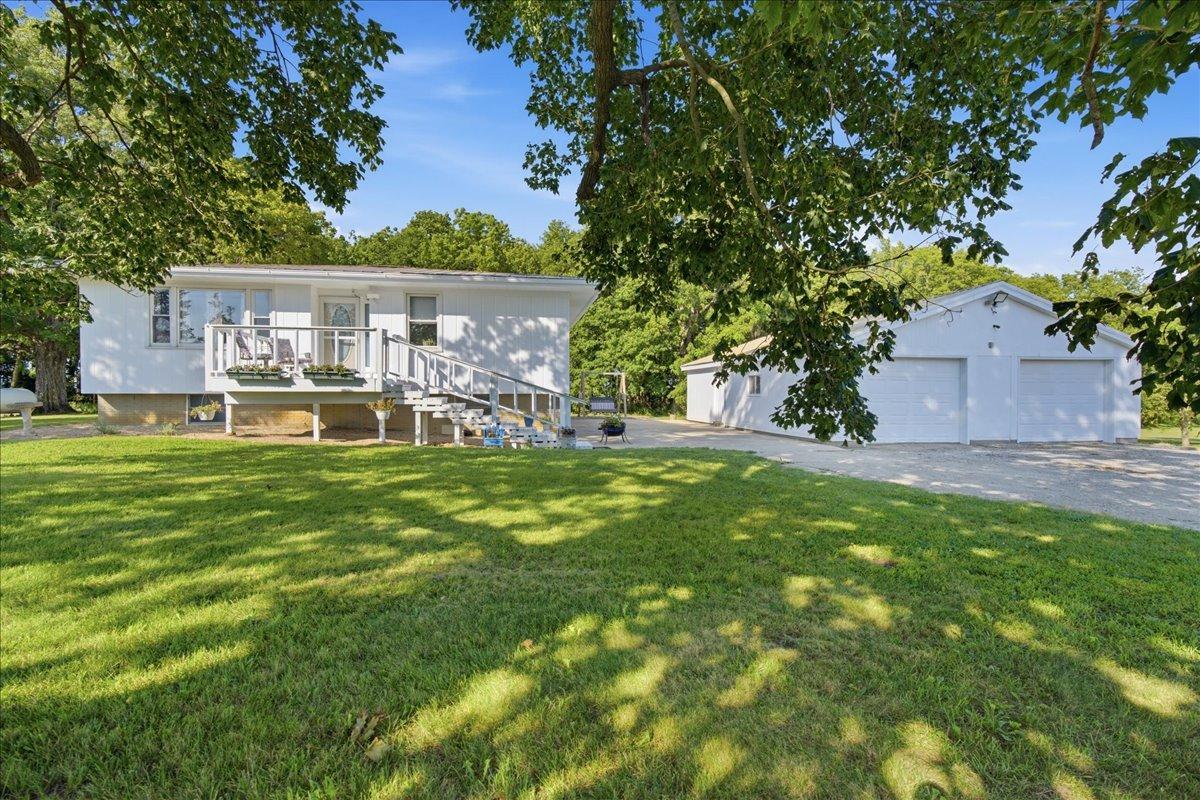 7302 Old Peoria Rd., Danvers, IL 61732