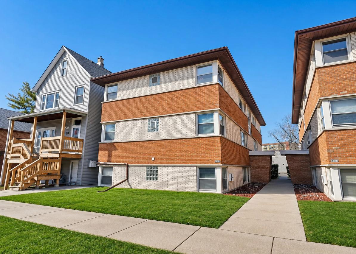 839 Lathrop Ave. #1E, Forest Park, IL 60130