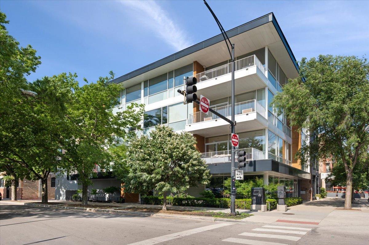 2154 W Division St. #301, Chicago, IL 60622