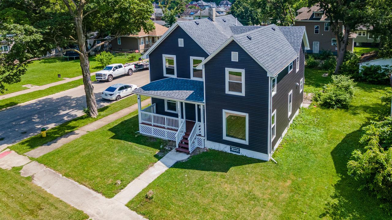 1076 E Maple St., Kankakee, IL 60901