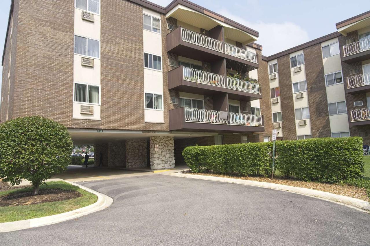 1311 S Finley Rd. #213, Lombard, IL 60148