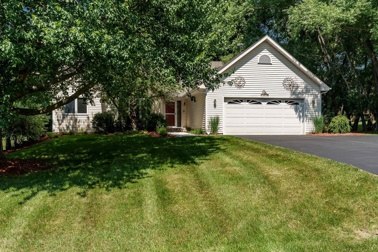 13273 Weatherfield Way, Roscoe, IL 61073