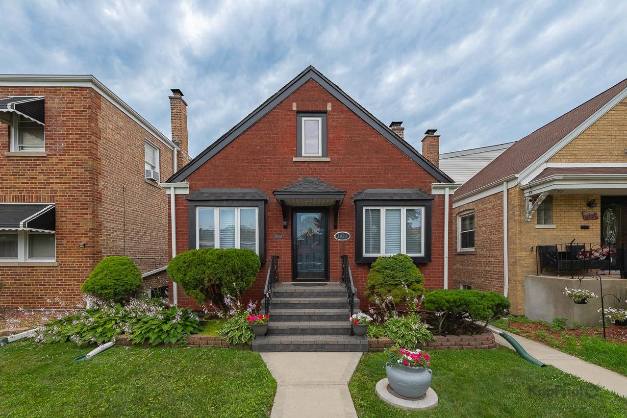 3933 W 69th Pl., Chicago, IL 60629