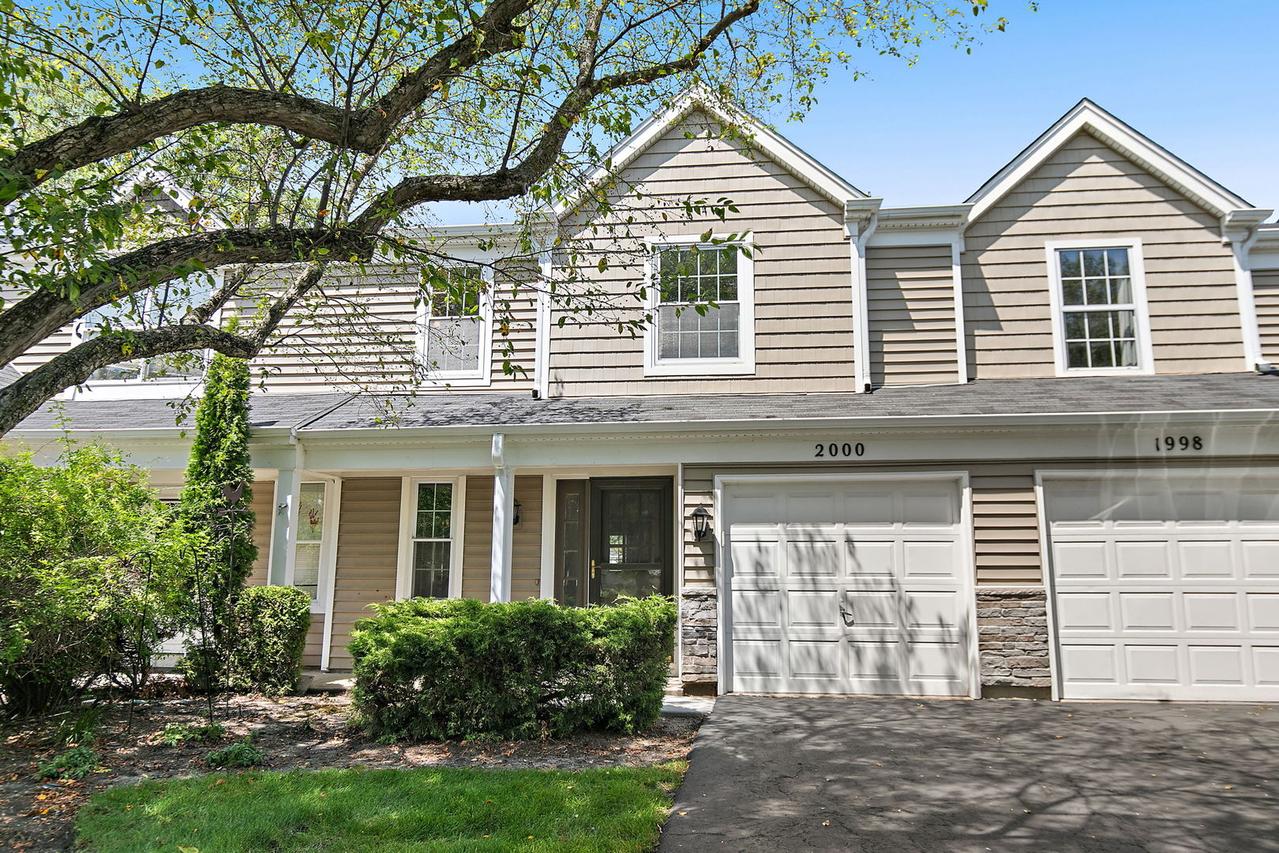 2000 College Green Dr., Elgin, IL 60123
