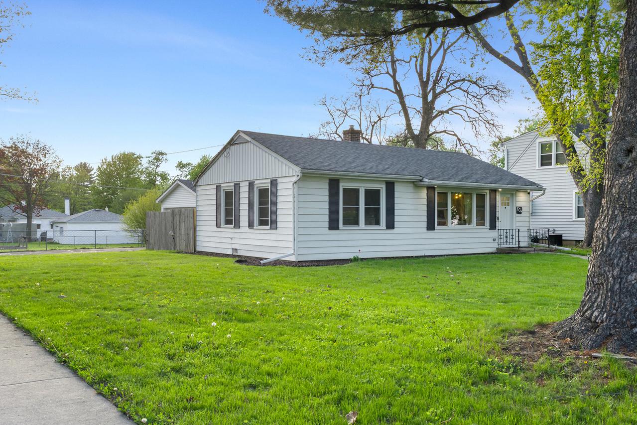 638 N Lombard Ave., Lombard, IL 60148