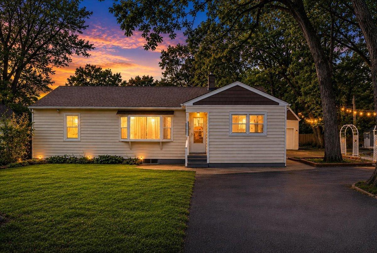21417 W Honey Ln., Lake Villa, IL 60046