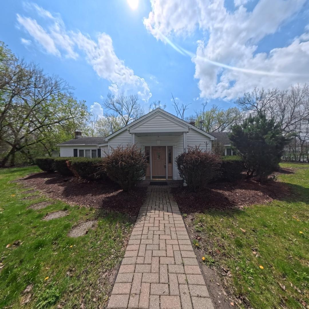 805 E Palatine Rd., Palatine, IL 60074