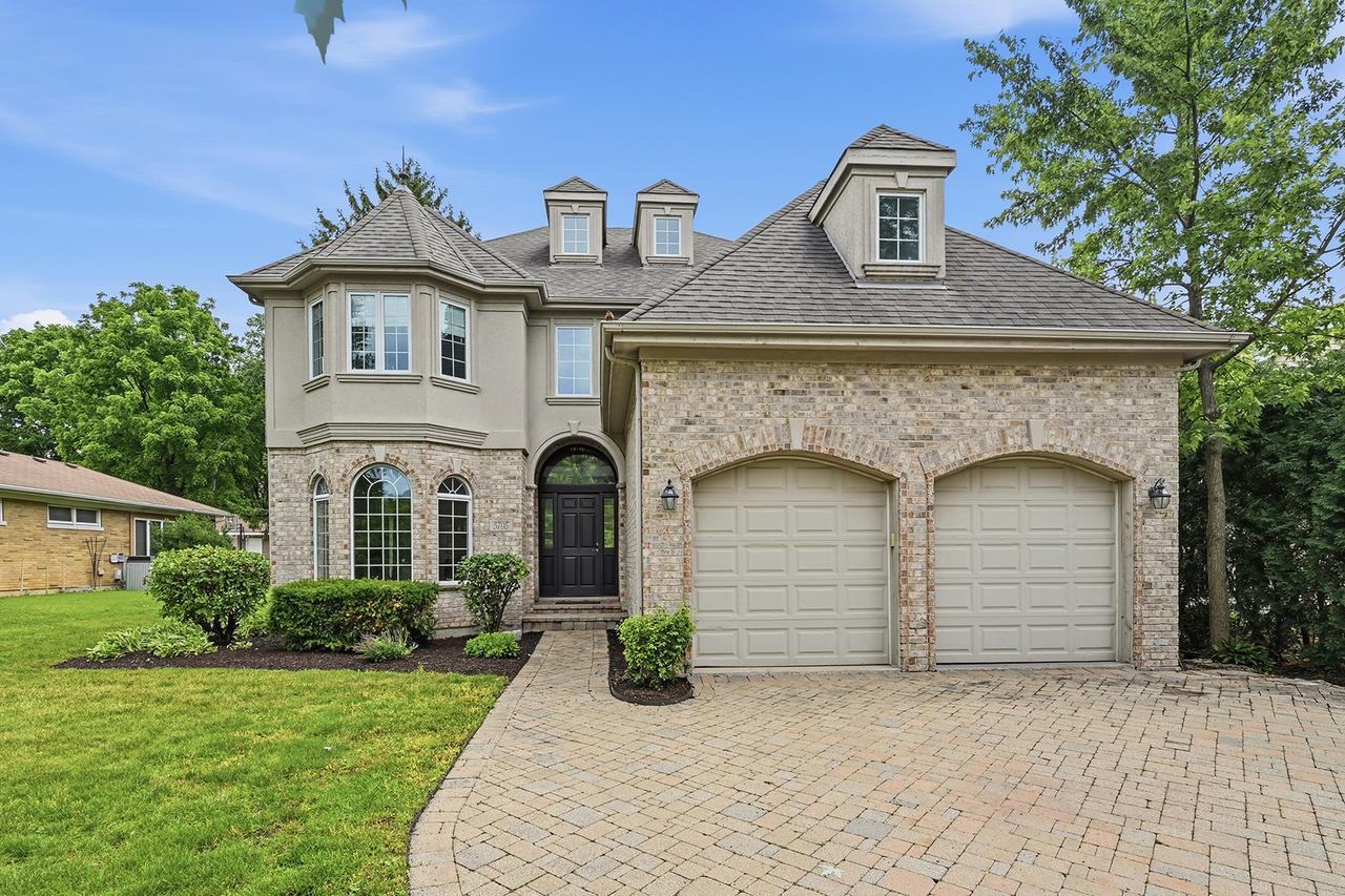5705 S Elm St., Hinsdale, IL 60521