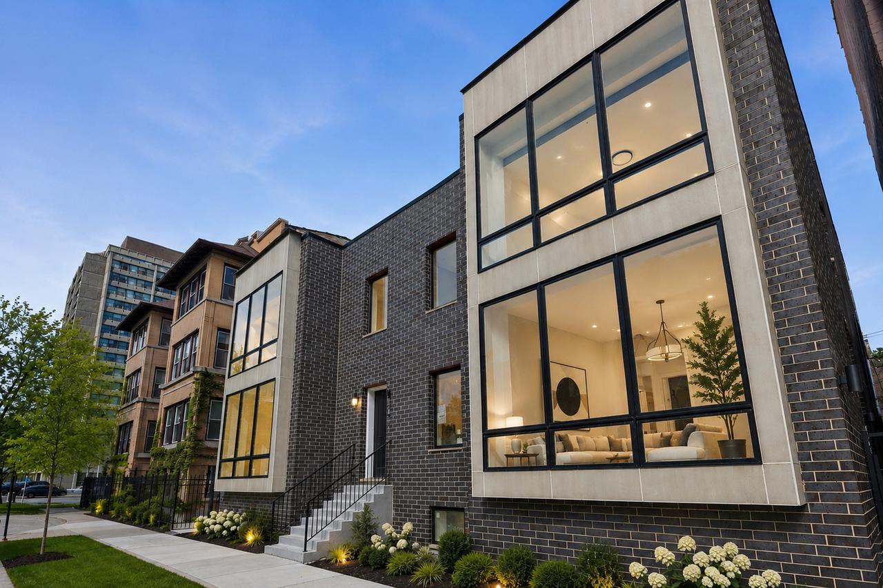 4721 S Ingleside Ave., Chicago, IL 60615
