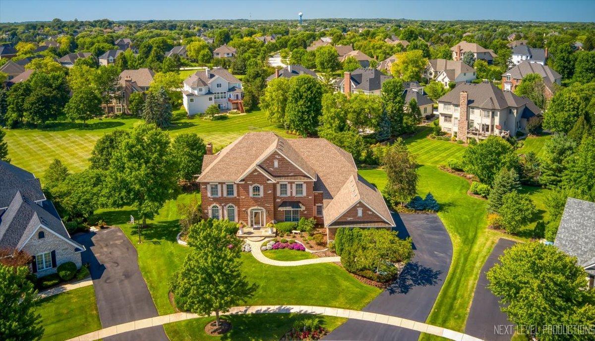 3N734 Herman Melville Ln., St. Charles, IL 60175