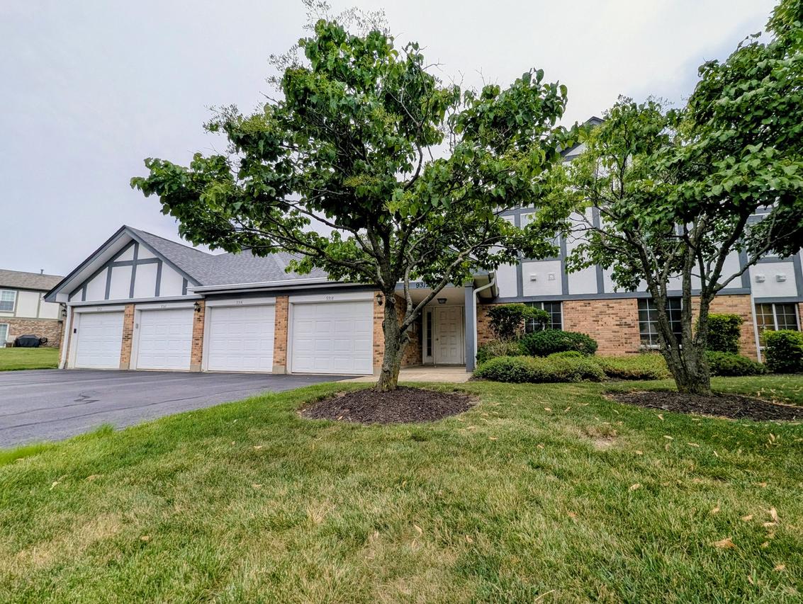 9318 Montgomery Dr., Orland Park, IL 60462