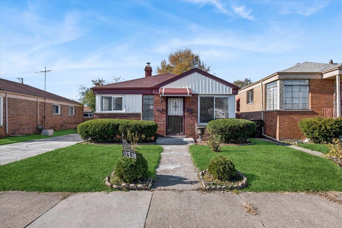 12538 S Justine St., Calumet Park, IL 60827