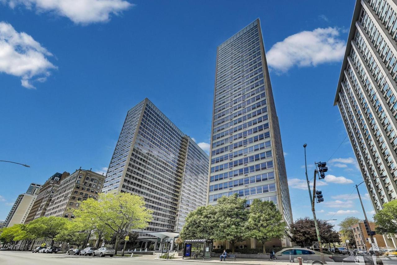 3550 N Lake Shore Dr. #228, Chicago, IL 60657