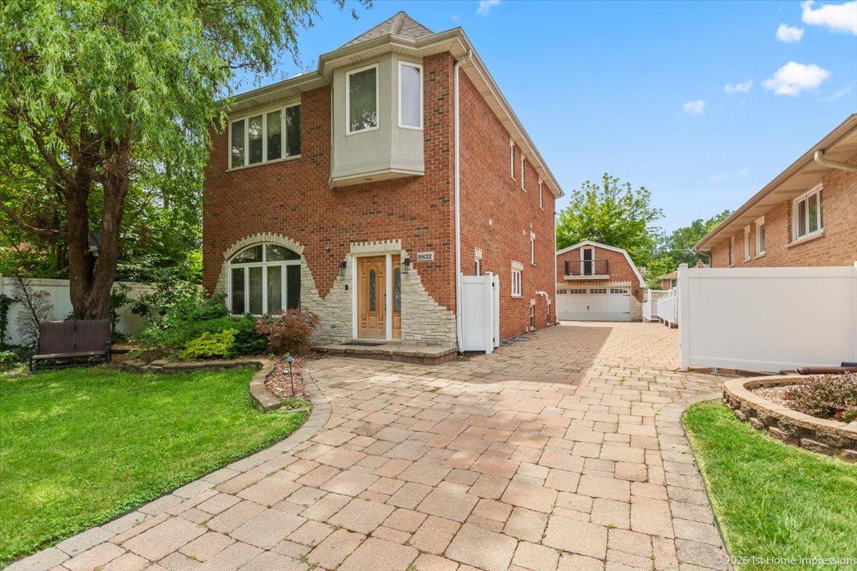 9832 Rutherford Ave., Oak Lawn, IL 60453