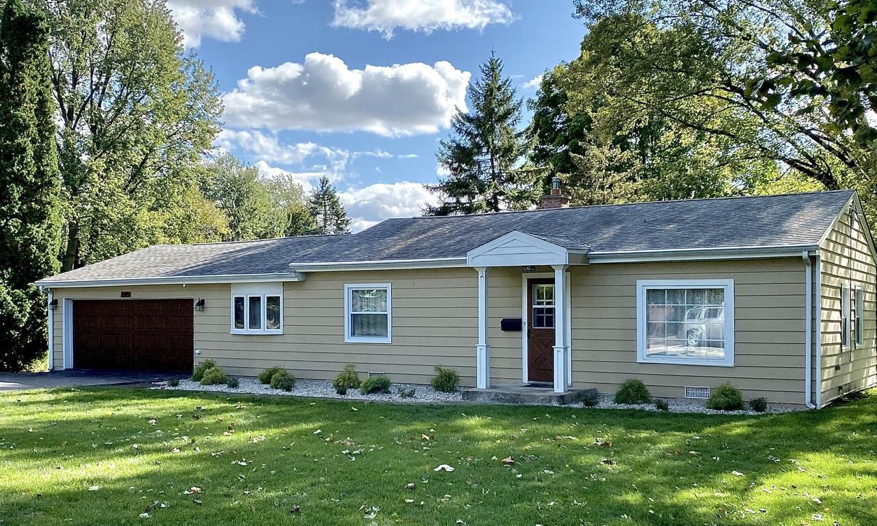 1515 W Vine St., Arlington Heights, IL 60005