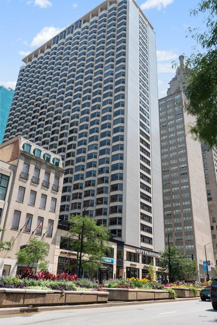 535 N Michigan Ave. #3211, Chicago, IL 60611