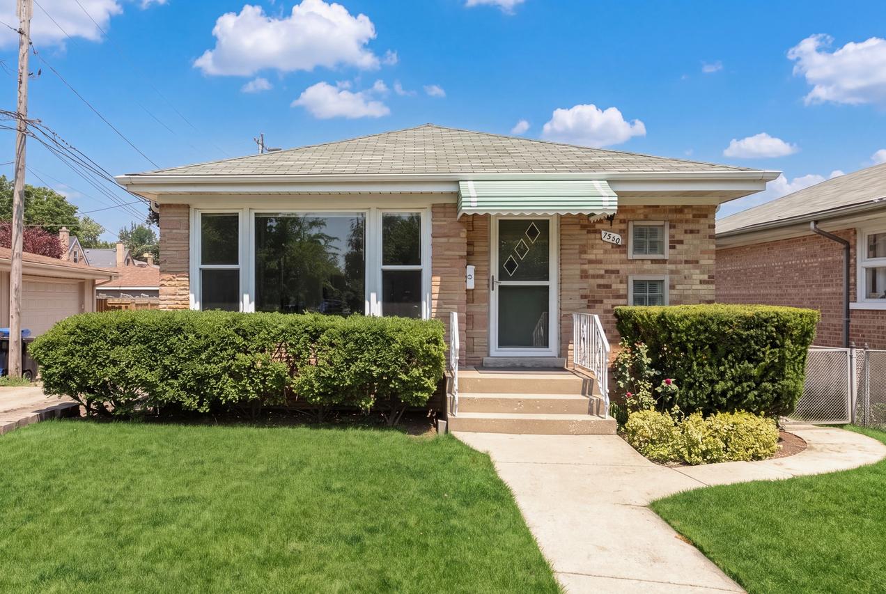 7560 W Everell Ave., Chicago, IL 60631