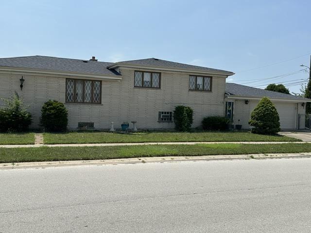526 Manistee Ave., Calumet City, IL 60409