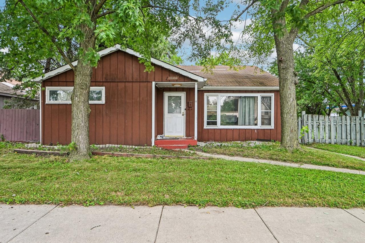 16955 Jodave Ave., Hazel Crest, IL 60429