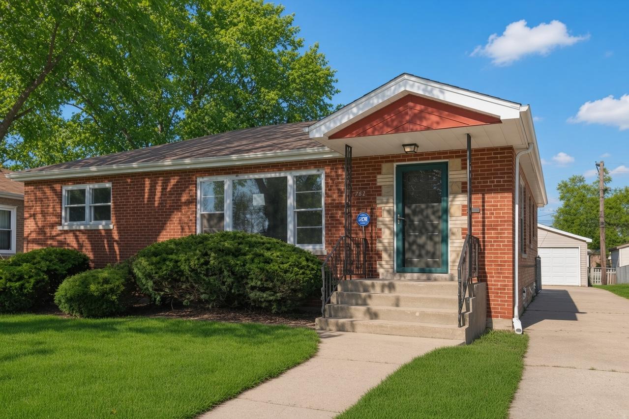 752 E 164th St., South Holland, IL 60473