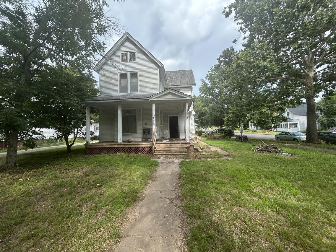 227 S Plum St., Havana, IL 62644