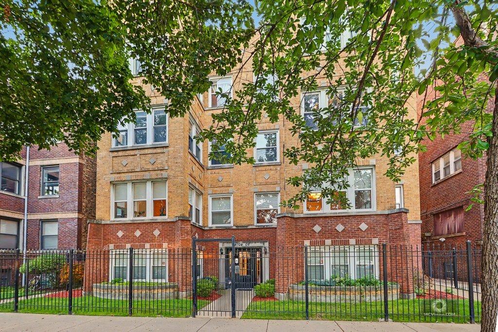 4704 N Sawyer Ave. #3S, Chicago, IL 60625