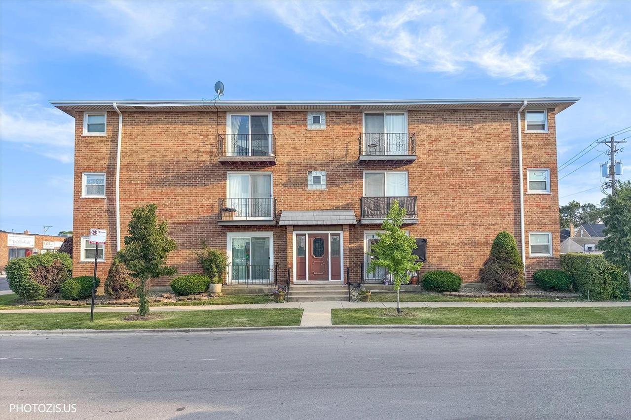3460 N Harlem Ave. #1B, Chicago, IL 60634
