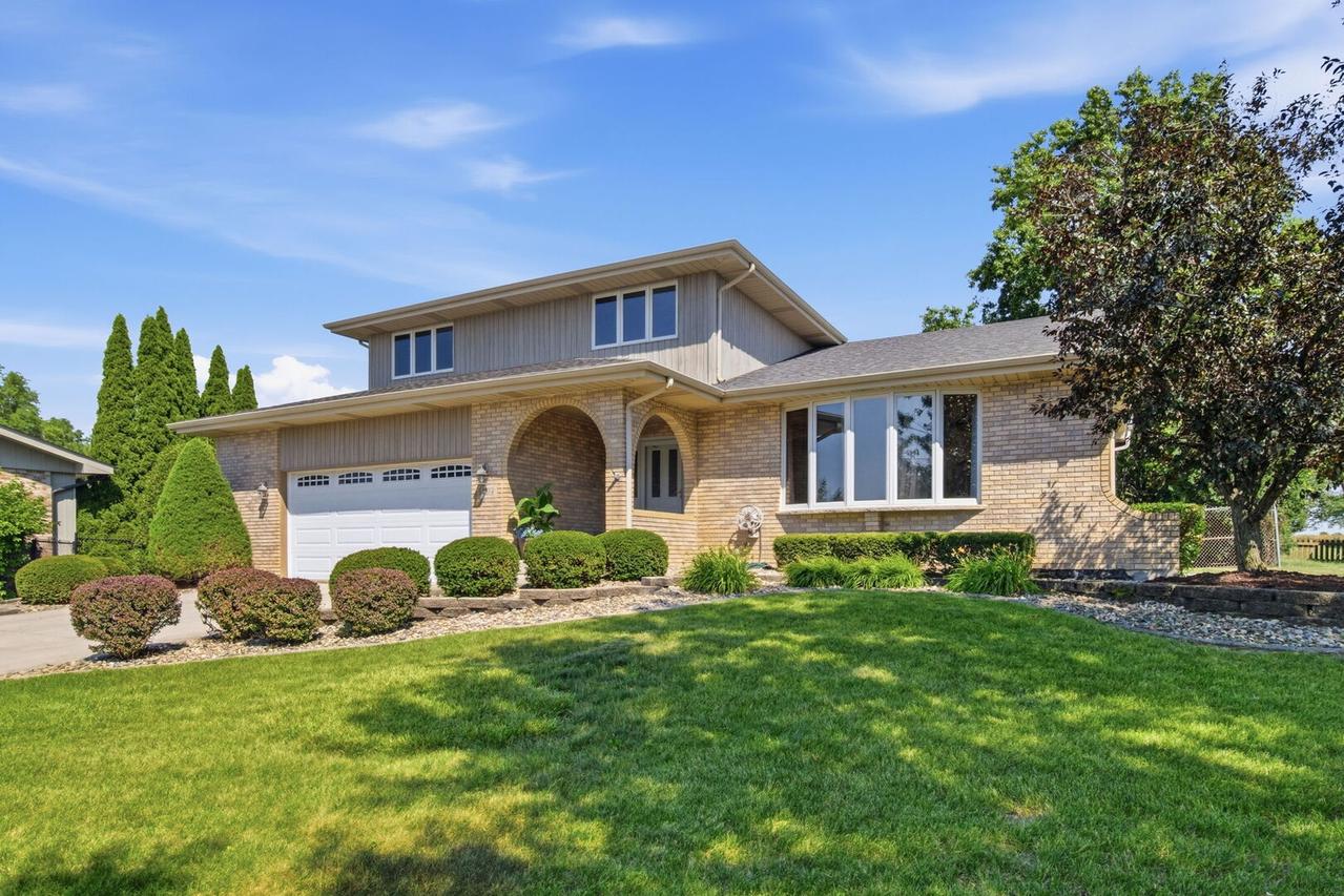 14519 S Pine Grove Dr., Homer Glen, IL 60491
