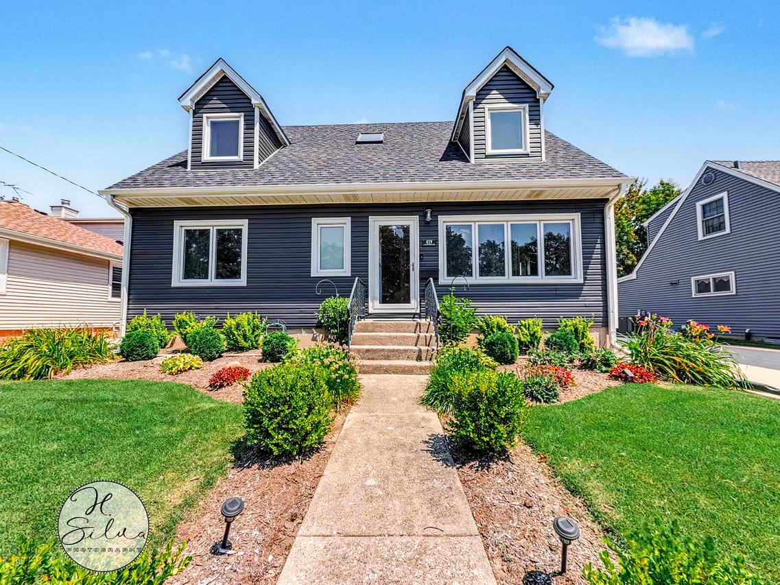 419 S Michigan Ave., Villa Park, IL 60181