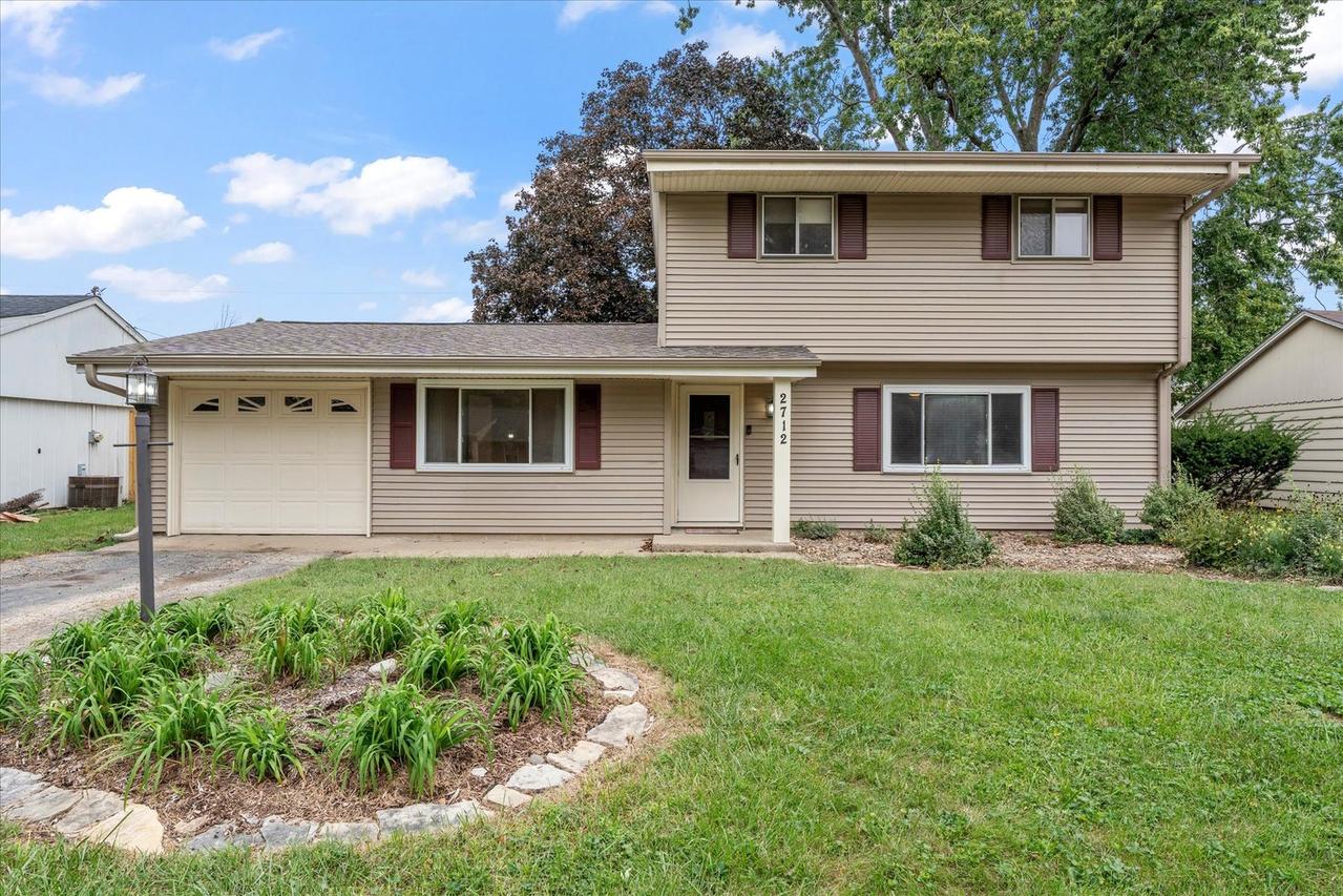 2712 Alton Dr., Champaign, IL 61821