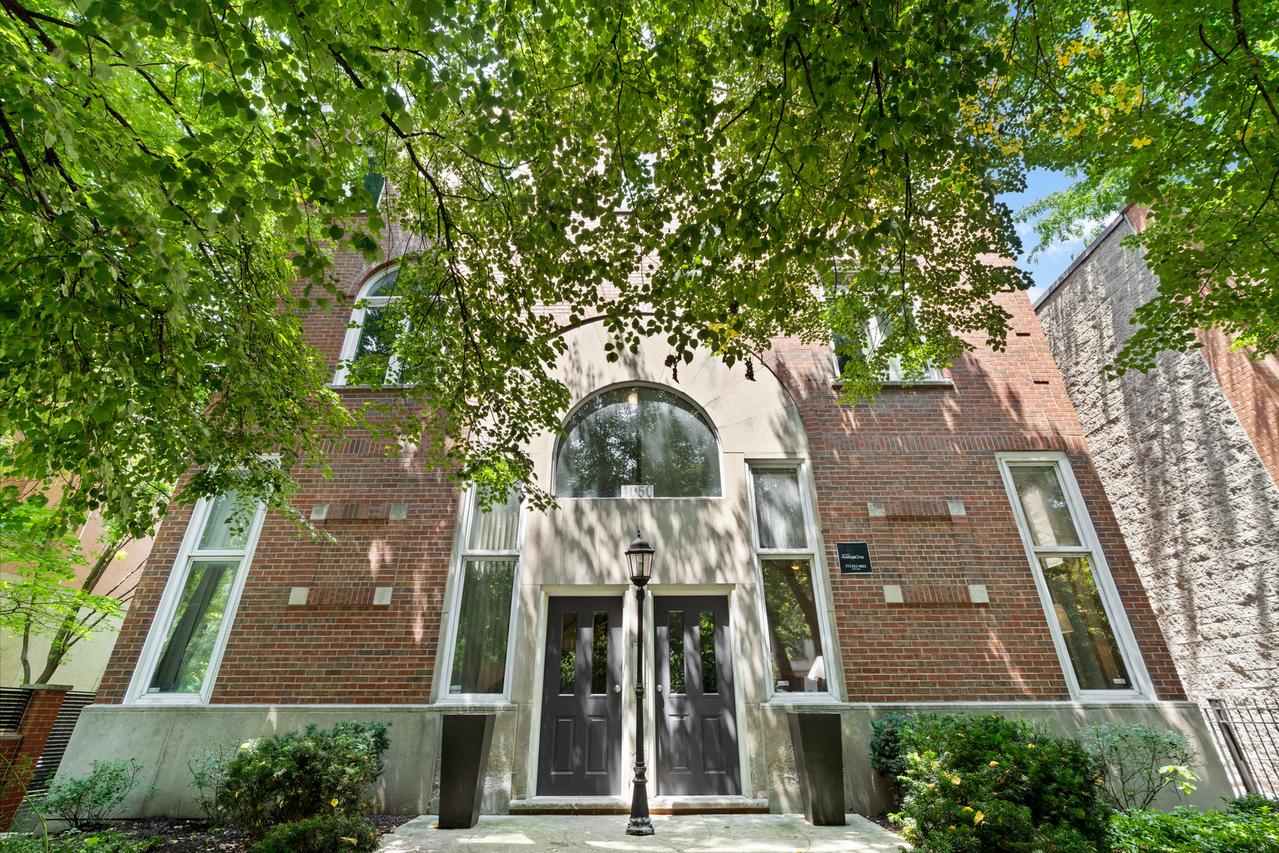 1050 W Webster Ave. #1E, Chicago, IL 60614