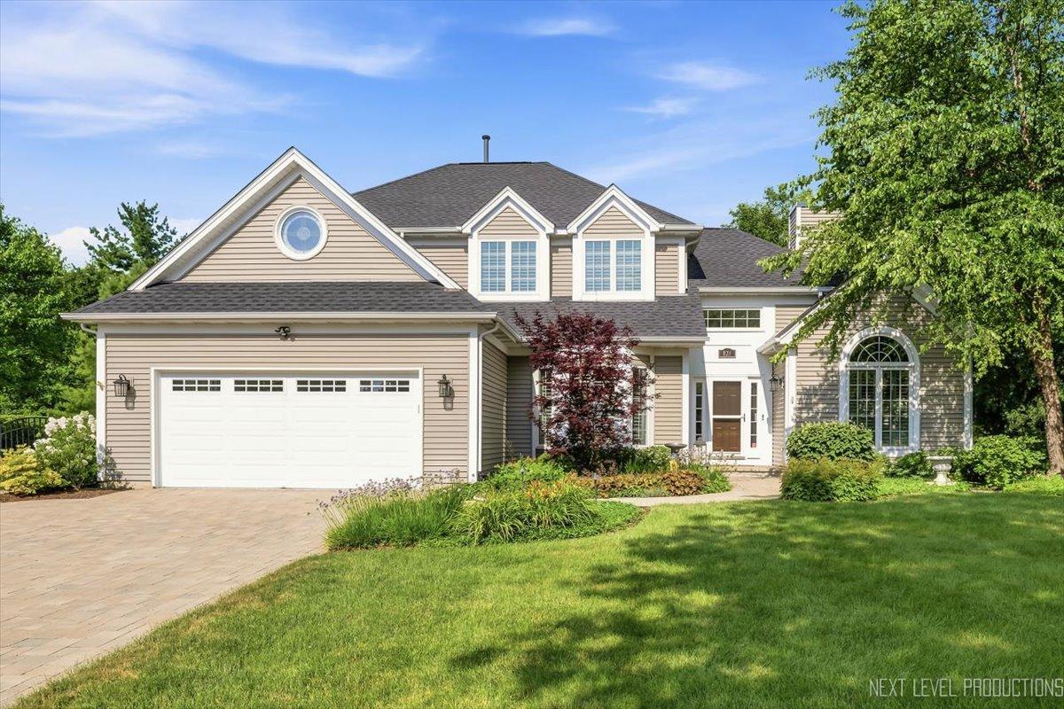 824 Sterling Ave., Geneva, IL 60134