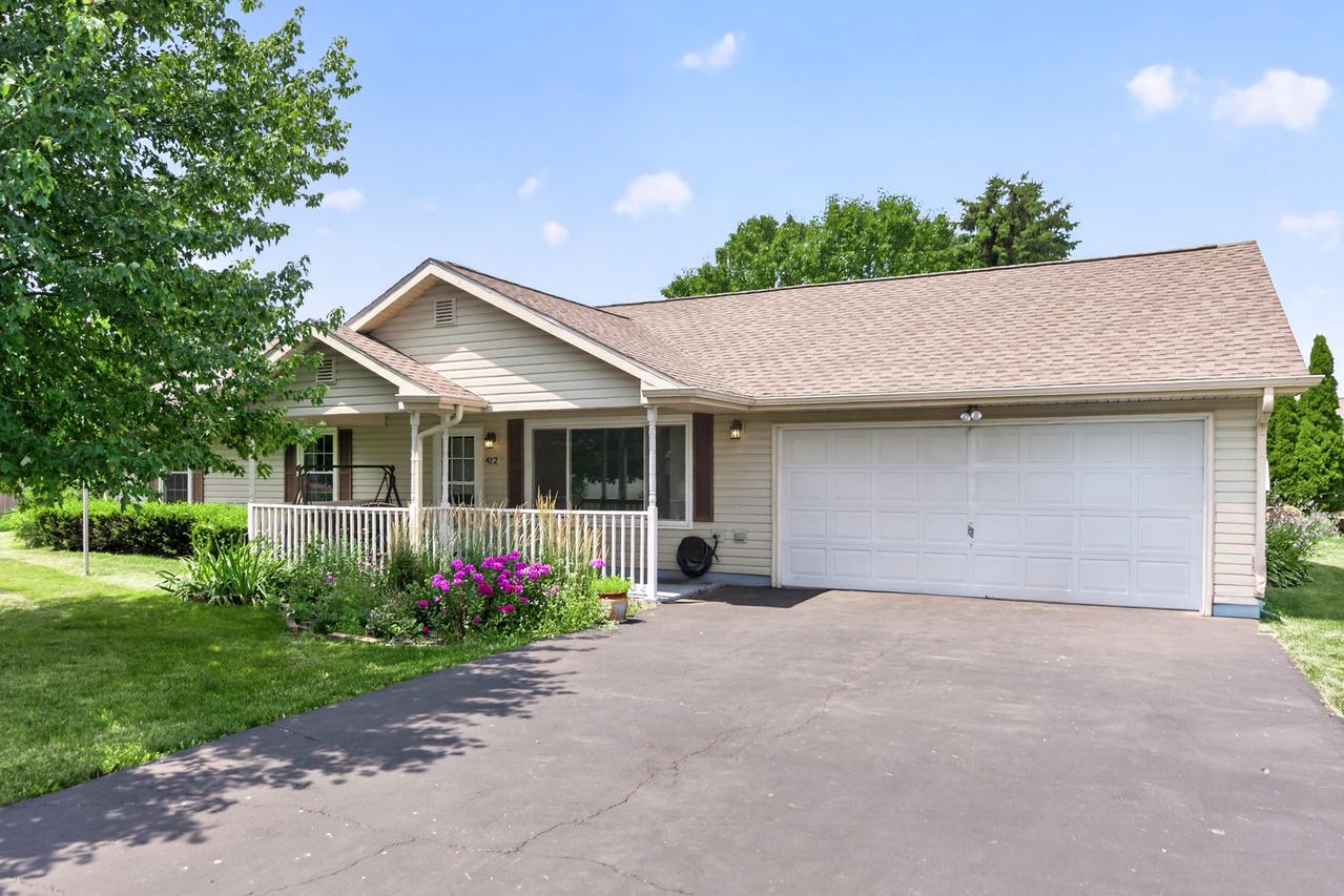 412 Spruce Ln., Amboy, IL 61310