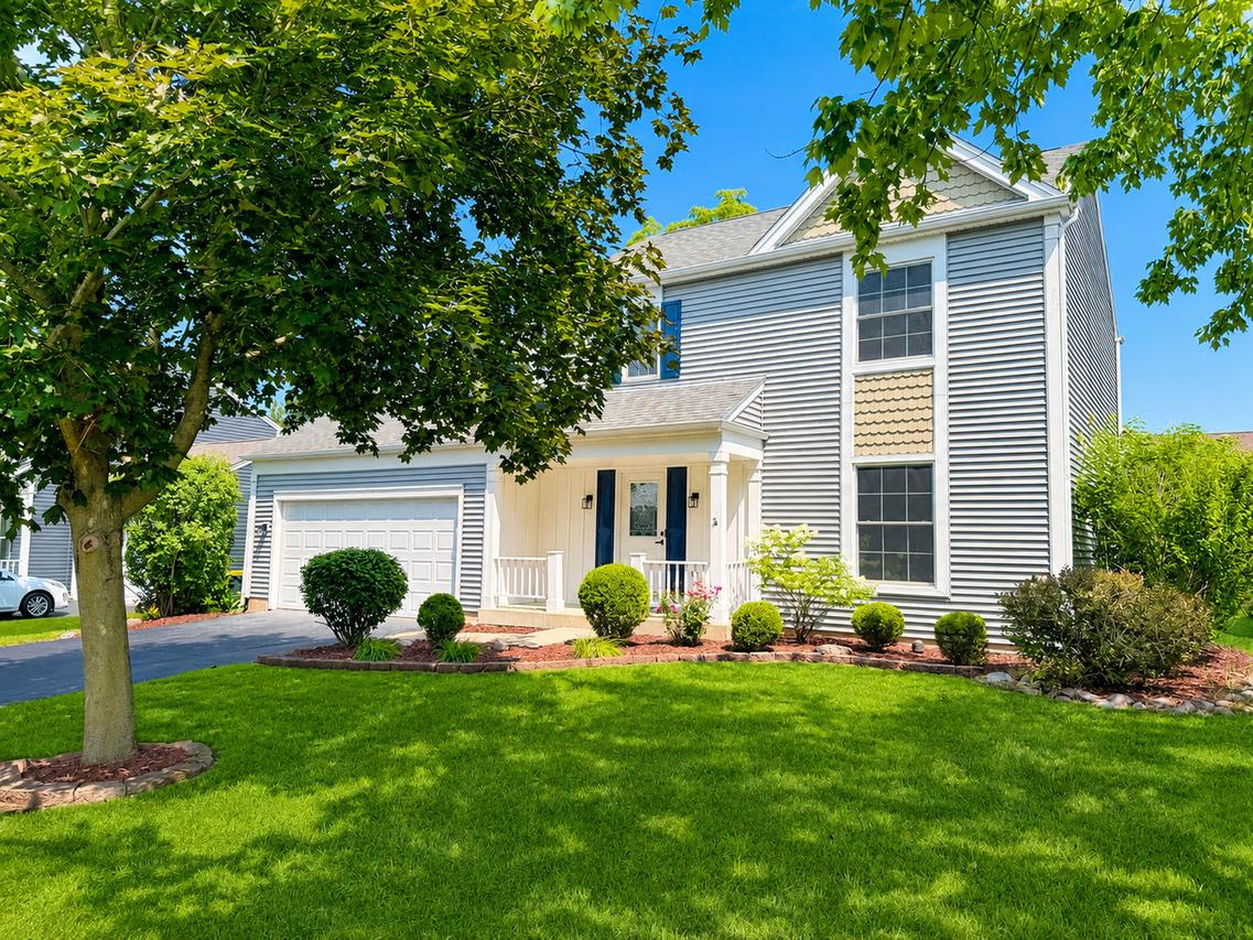 1279 Bison Tr., Carol Stream, IL 60188
