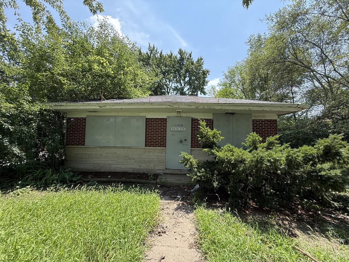 1513 Kasten Dr., Dolton, IL 60419