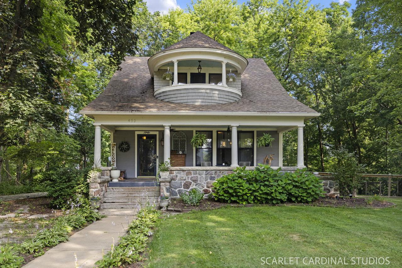 453 Main St., Oswego, IL 60543