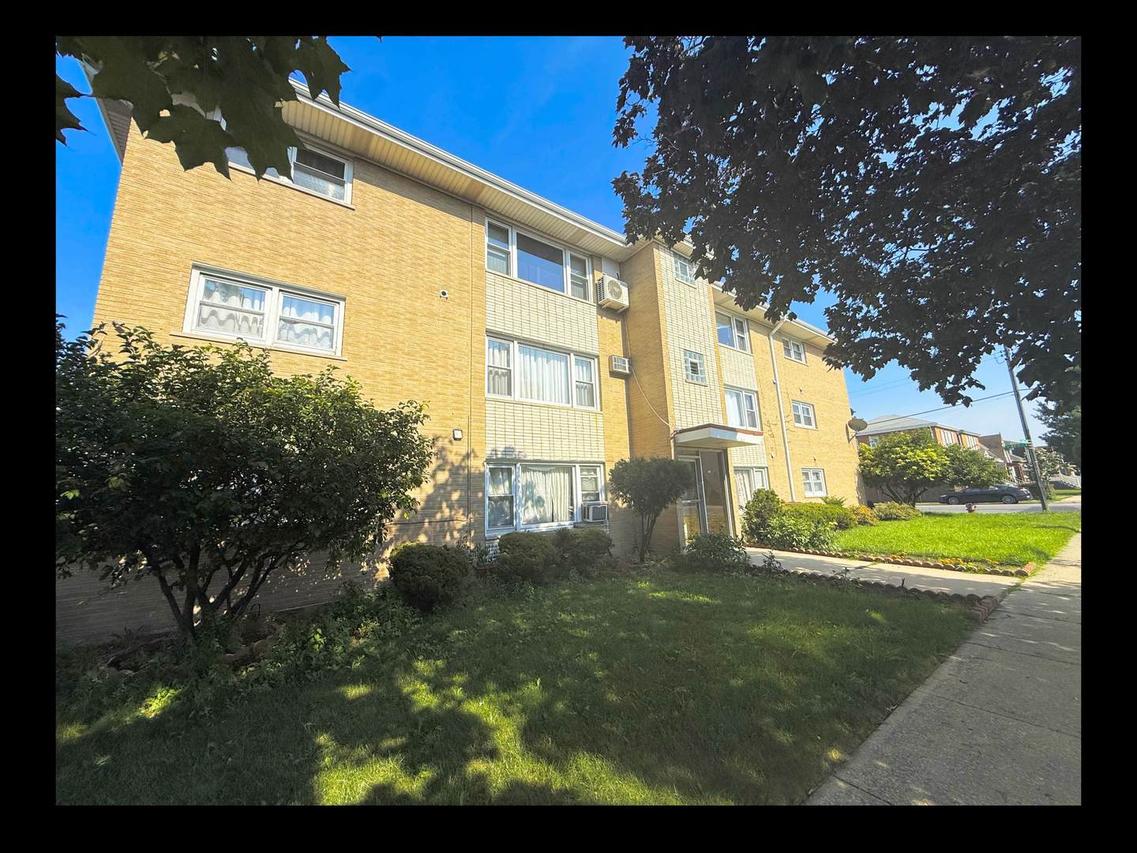 3820 W 47th St. #2SE, Chicago, IL 60632