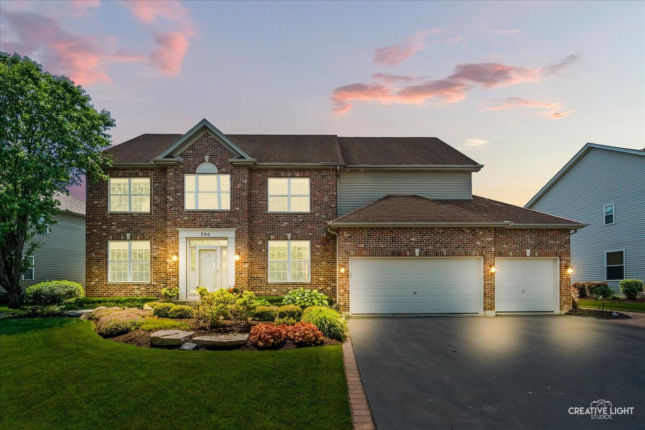 390 Bloomfield Cir., Oswego, IL 60543