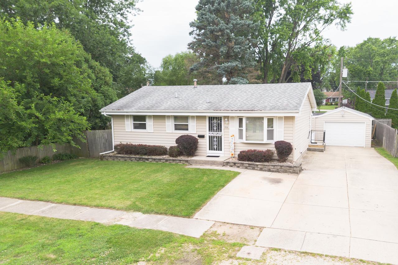1527 S Main St., Belvidere, IL 61008